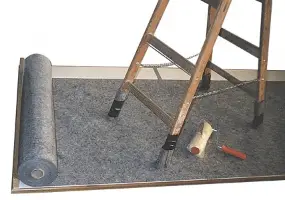 Zaščitna koprenasta preproga