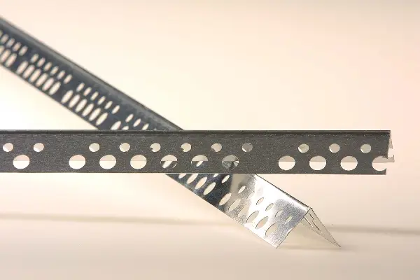 Aluminijasti kotnik 90° 23 x 23mm, L=3,00 m, 50 palic/vez 4vez/kart 25kart/pal., Z4043