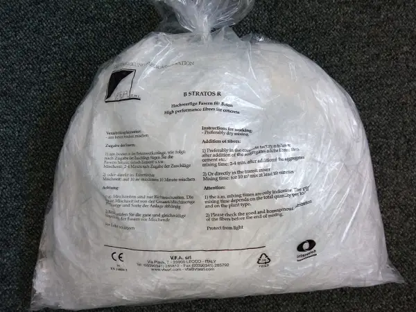 Polipropilenska vlakna B STRATOS R 2040, 20/40mm, 1,5kg/vreča 10vreč/kart 20kart/pal, ZBSR2040KG15