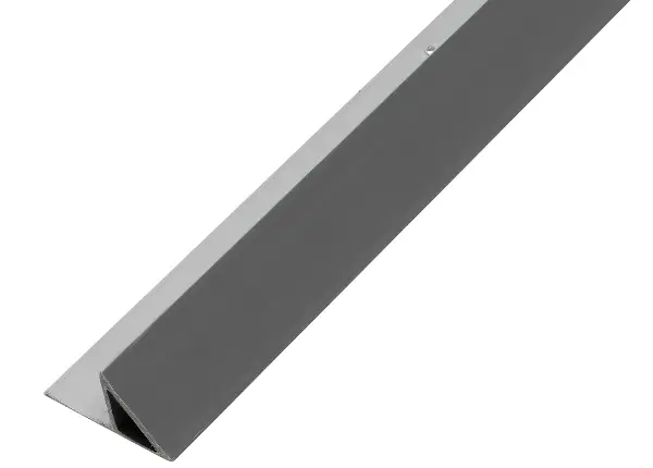 Trikotna letvica z robom 30mm/41/53mm, votla 2,5m/palica, 20palic/vez, 36vez/paleta, ZDFH30